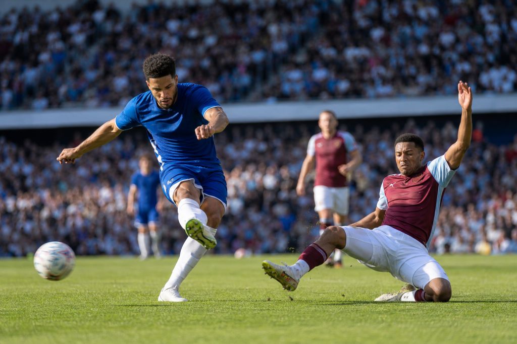 A Manchester City a hosszabbításban fordított, a Brighton négy gólt lőtt az Aston Villának