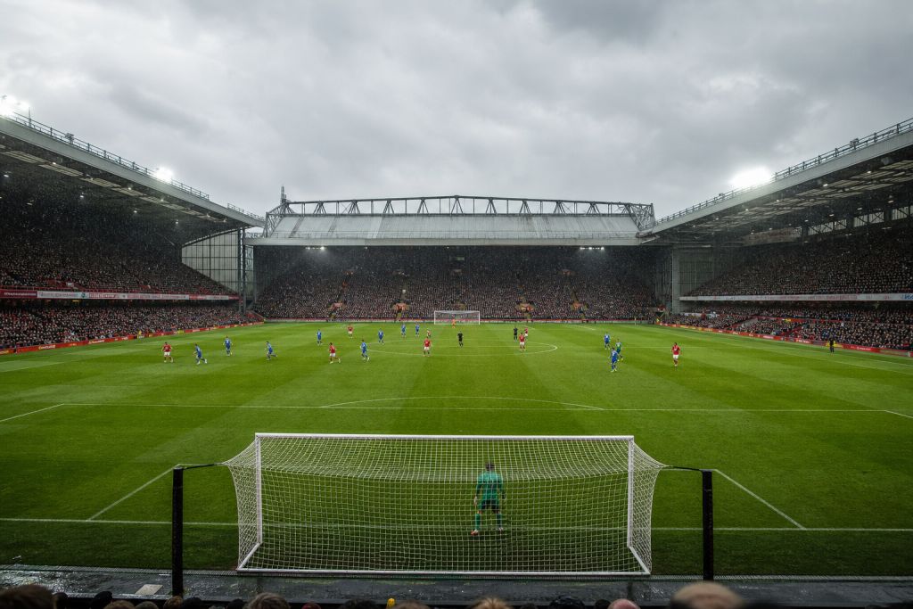 A Premier League hatodik fordulójának szombati napján hat mérkőzést rendeznek.